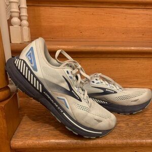 Brooks Blue Womens Adrenaline GTS 23 Running Shoes size 11